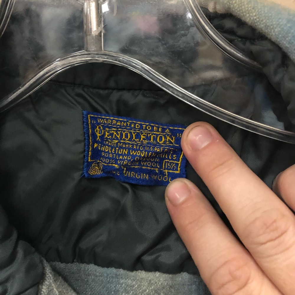 Pendleton virgin wool shirt - Picture 2 of 4